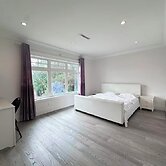 Comfortable Room in a Shared Home