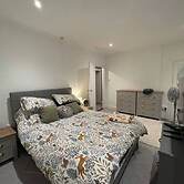 Spacious 3-bed Terrace, Great Links