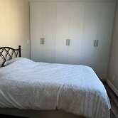 Renovated 2 Bedroom Apt Central Hamilton