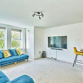 Charming 2-bedroom Flat in South Croydon