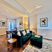 Charming Two-bedroom Home in London