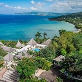 Luxury 8BR Hilltop Villa Sweeping Sea Views Private Pool