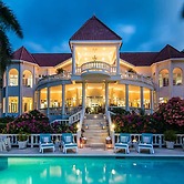 Sprawling 7BR Villa Overlooking the Sea Pool Hot Tub Resort Access