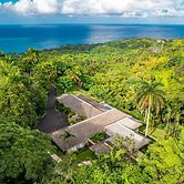 Secluded 3BR Garden Villa Pool Ocean Views