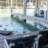 Channelfront - Dock - Fishing - BBQ - Deck