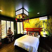 Asian Zen With Jacuzzi, Kitchenette, Near Victoria Sq