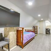 Walk to Potomac River! Studio w/ Shared Sauna