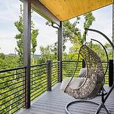 Mountain Breeze Cabin by Beyond Expectations With Hot Tub
