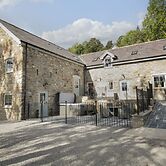 Sun Trevor Barn 1