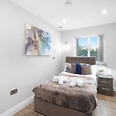 The Isleworth Garden Retreat 3BR 2BA with Gated Parking