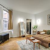 Pet-friendly Midtown Gem, 1 Mi to Dtwn Detroit