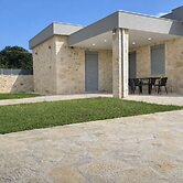 AG Stone Home - Idyllic Beachside Villa in Isthmia