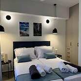 South Palms luxury village house