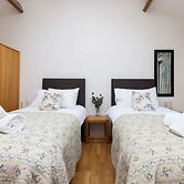 Clover - Super King Ensuite Room in Sidlesham