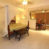 The Crown House Hotel