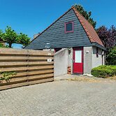 Yperhof 66 Holiday Home for 6 Guests on Cost