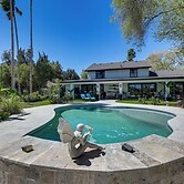 Group Getaway: Luxe Riverfront Gem in Los Fresnos!
