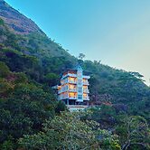 Hill Breeze Resort by VOYE HOMES