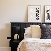 Megan's Hideaway Luxury 4 Bed Retreat