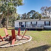 Cast & Relax! Peaceful Lake House in Midway