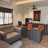 Sam's Court Elite Stay