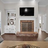 Comfortable 2BR Near Gunter AFB Whitewater