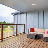 Walk to Marina! River-view Retreat in Hammond