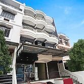 Deluxe Royal Stay Inn
