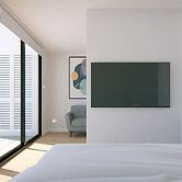 Brand New Executive Suite - Close to Airport, Swimming Pool, Gym