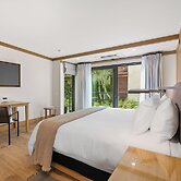 SA Beach by Stay Awhile Villas