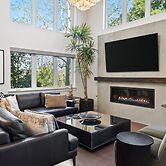 Bluebonnet Lane by Avantstay Near Lady Bird Lake + Downtown Patio + Fi