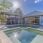 Macadamia Ocean Escape