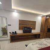 Hotel Vishnu Sarovar