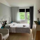 Charming Rooms with free parking