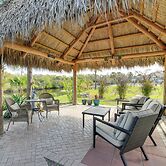 Island Vibes! Canal-front Home in Port Charlotte