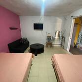 HOTEL Y PIZZERIA CASA INN