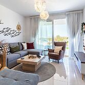 Lemon Tree 1-BR Apt & Pool in Livadia
