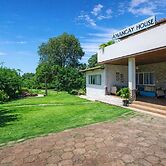 Hotel Amancay - Pool and Jacuzzi