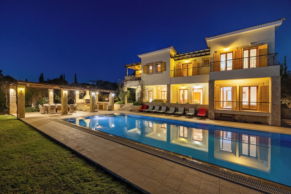 Villa 151 Luxury Villa - Private Pool and Tennis Court
