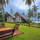 Avora Lake Villas