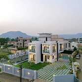 The White Casa Villa