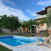 Flat With Shared Pool in Fiorini
