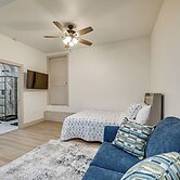 5 Mi to Dtwn Tampa + Riverwalk: Couple's Getaway