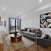 Stylish New Apartment With Modern Appliances