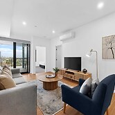 Stylish 2 Bed Apartment With New Furnishings