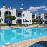 Sea Breeze 1-BR Apt & Pool in Pyla