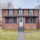 4 Mi to Waterfront: 2-unit Combo in Kingston!