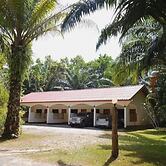 057 resort