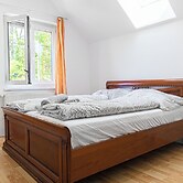 Cozy Room With Shared Garden Access