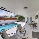 Pool Access! Snowbird Gem in Country Club of Miami